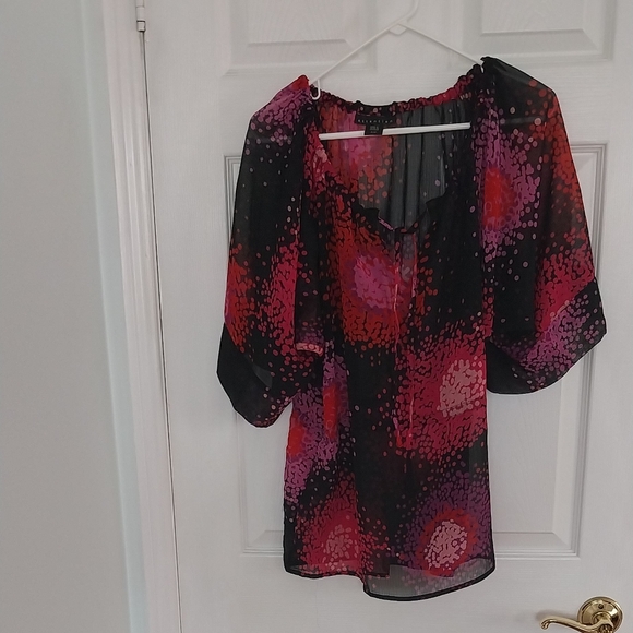 Colorful blouse - Picture 5 of 9